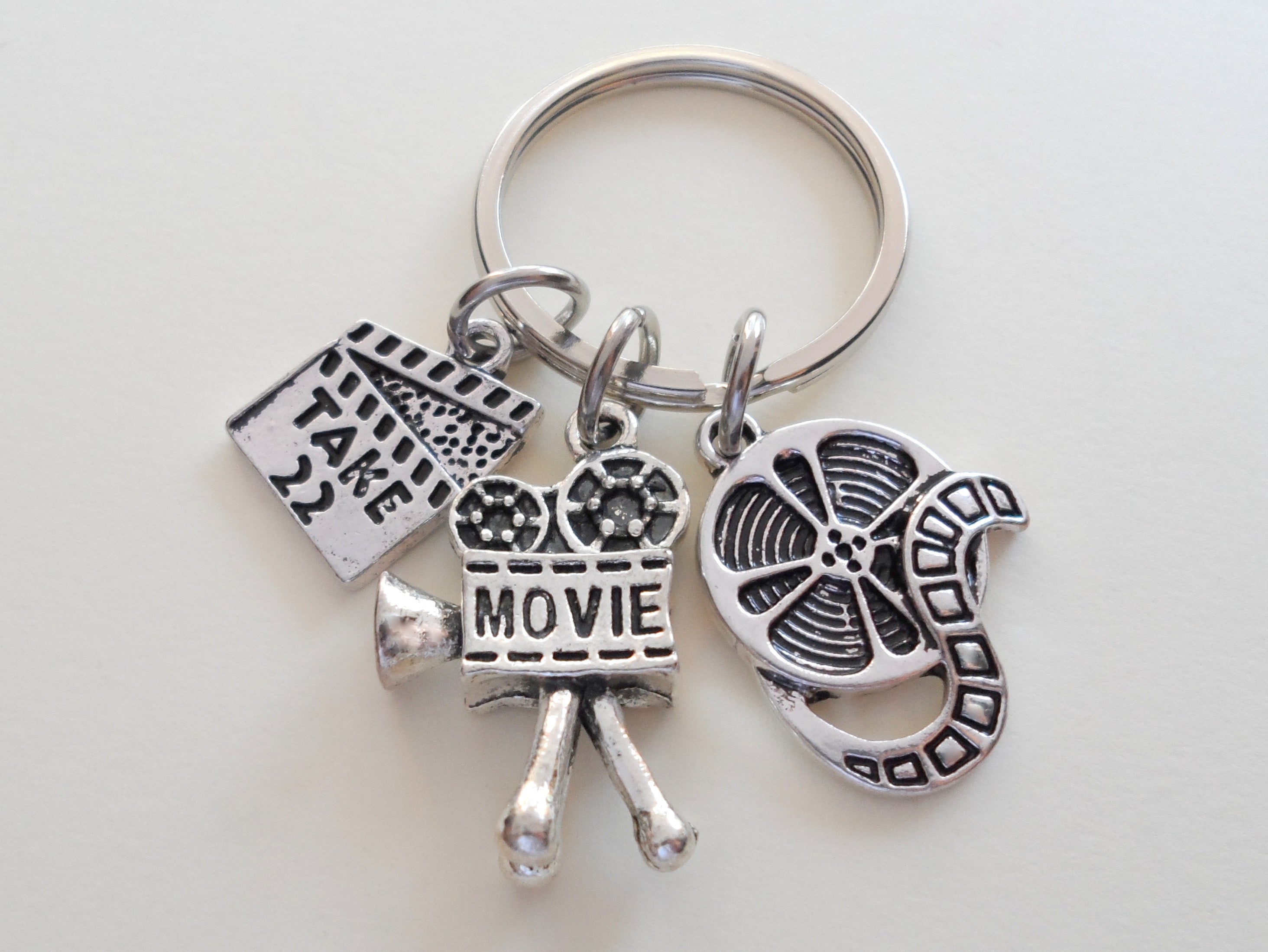 WSNANG Filmmaker Keychain I Film Stuff Movie Camera Charm for Film Student  Director Movie Lover Gifts, I Film Stuff, little : Amazon.in: Electronics